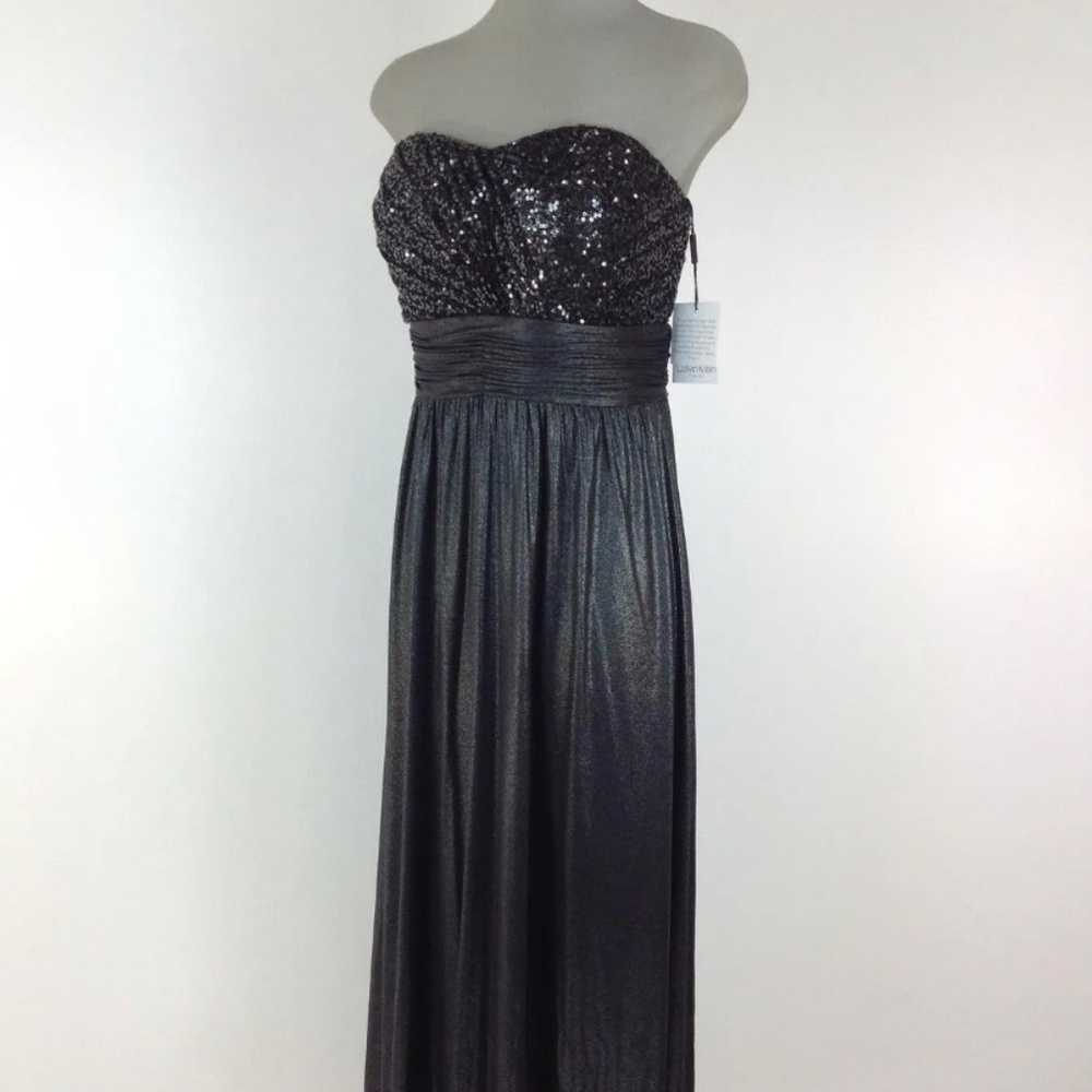 Calvin Klein NWT Black Silver Stunning Formal  Sequins Dress size 4